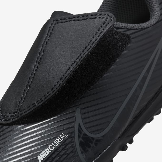 Nike stealth ops clearance mercurial vapor club tf