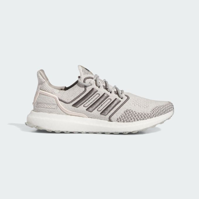 Adidas ultra boost outlet 1.0 giá