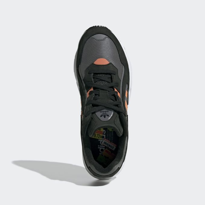 Gi y adidas Yung 96 Chasm EE7227