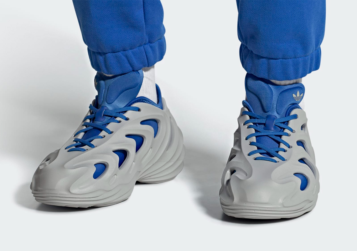 adidas adiFOM Q ra mắt với màu "Grey Two" và "Bright Royal" vào 2023