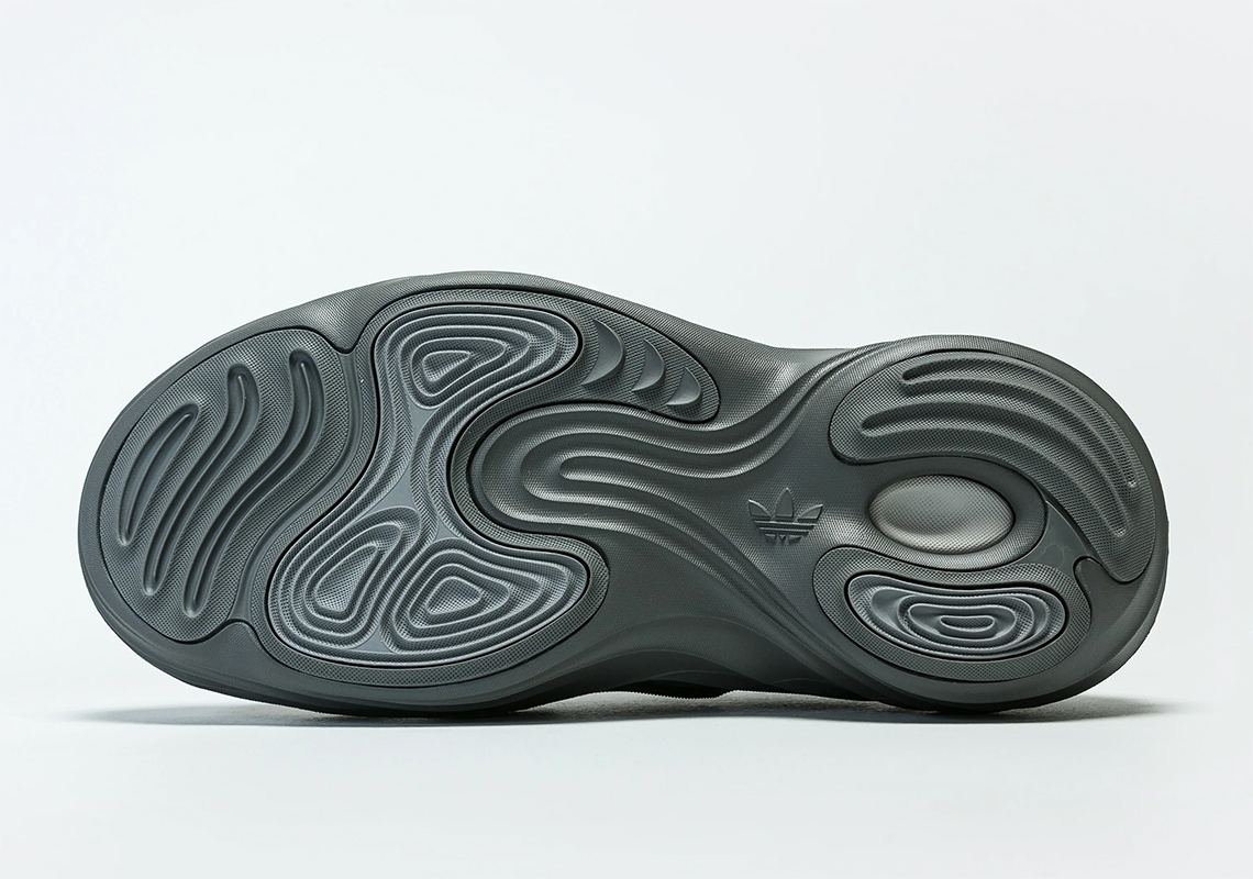 Adidas adifom Q  ra mắt với ngoại hình nhiều sắc thái màu xám khác nhau - 5