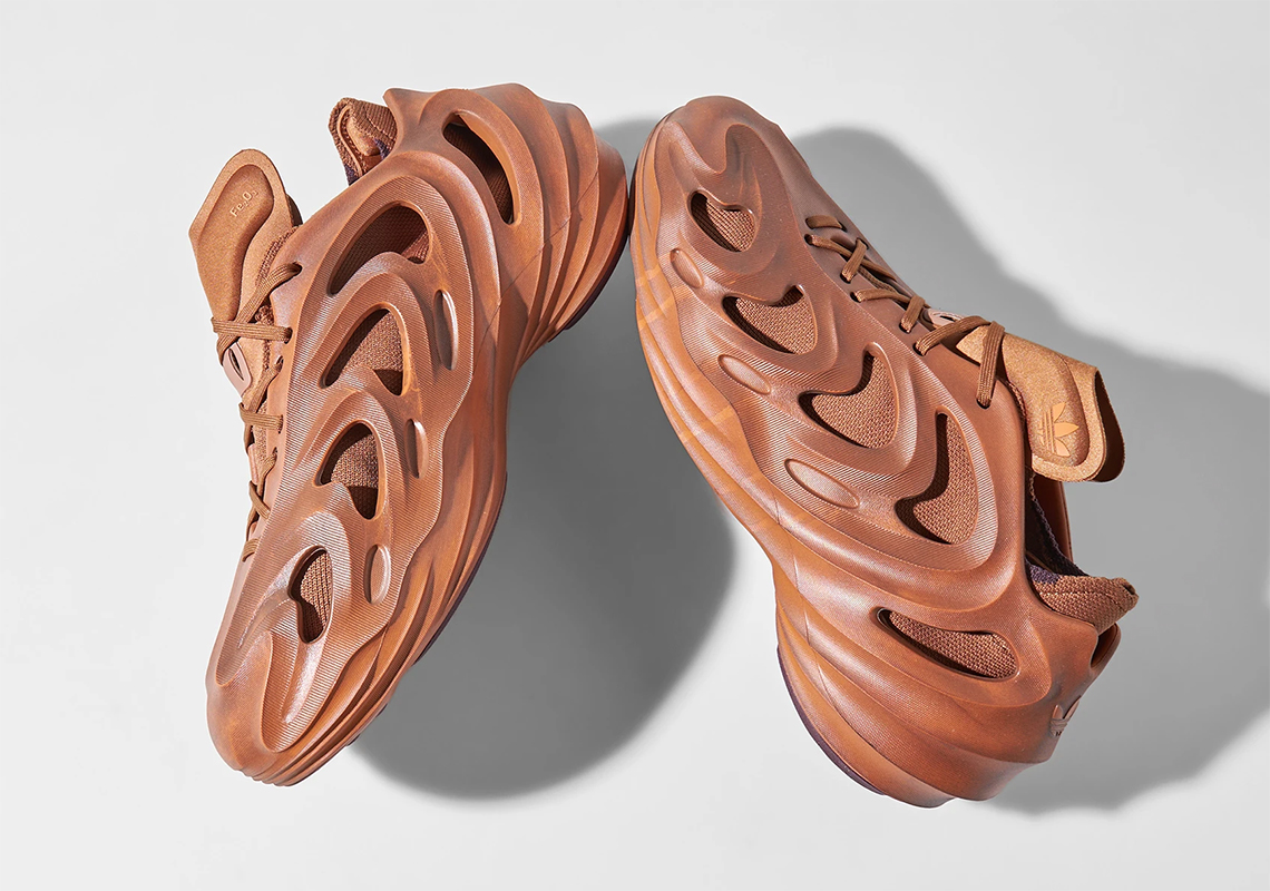 adidas adiFOM Q xuất hiện với đường phối màu Craft Ochre mới - 2
