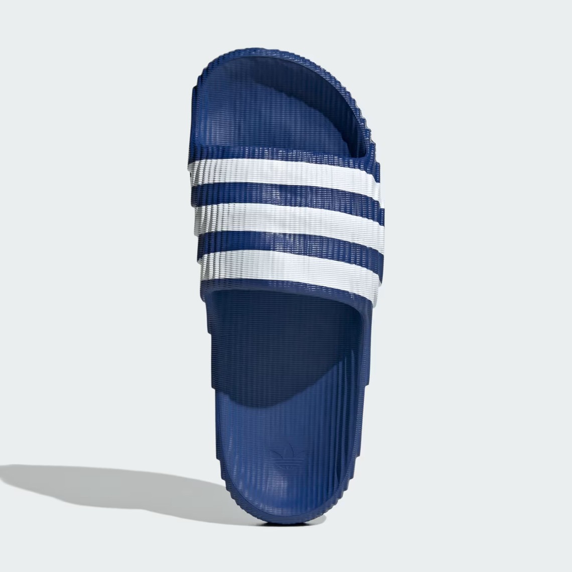 adidas Adilette 22: Hướng Tới Tương Lai với Thiết Kế Hiện Đại và Màu Sắc Độc Đáo - 46