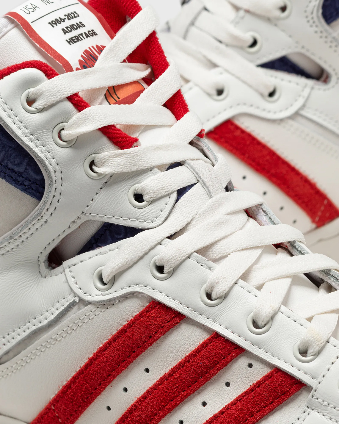 adidas Conductor Hi Core White/Scarlet: Phiên bản đặc biệt với màu sắc cổ điển - 7