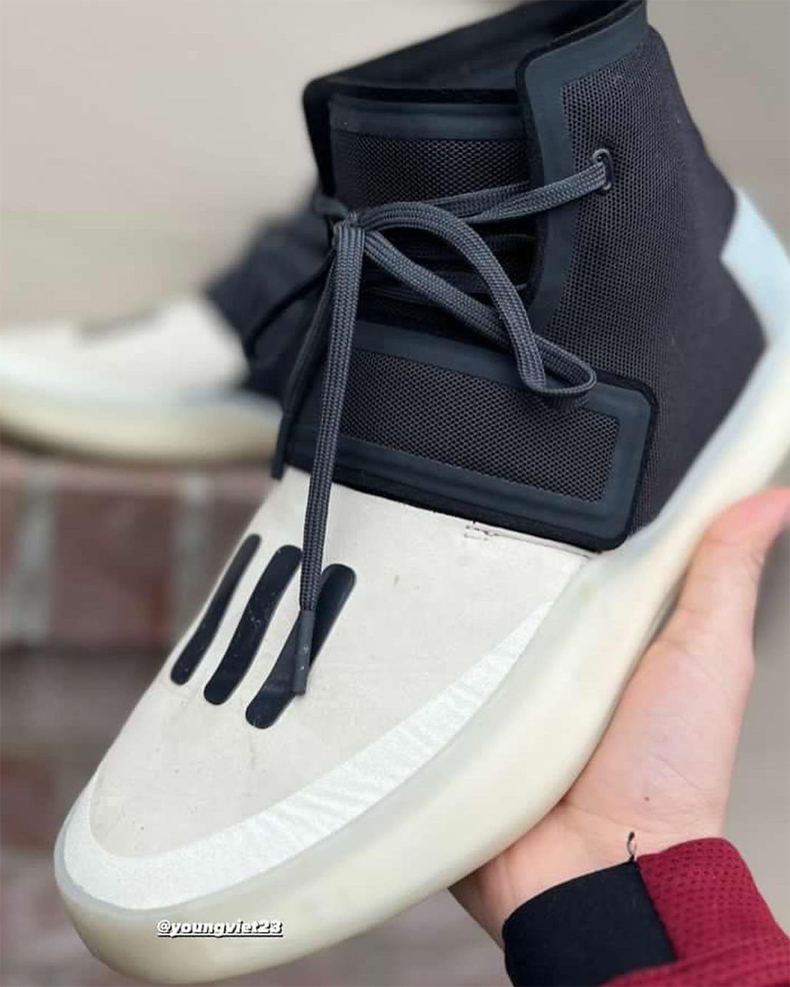 Adidas Fear Of God Athletics sẽ ra mắt vào năm 2023: Xem hình ảnh đầu tiên của giày sneaker Fear Of God adidas. - 3