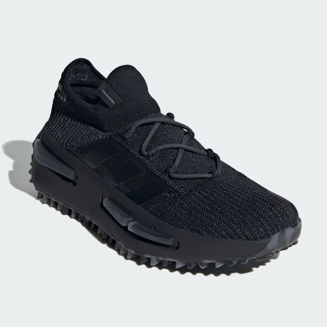 adidas NMD S1 'Core Black': Sự Lựa Chọn Hoàn Hảo Cho Phong Cách Thập Kỷ 2000 - 2