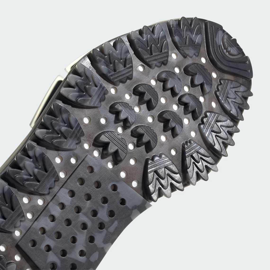 adidas NMD S1 'Core Black': Sự Lựa Chọn Hoàn Hảo Cho Phong Cách Thập Kỷ 2000 - 8