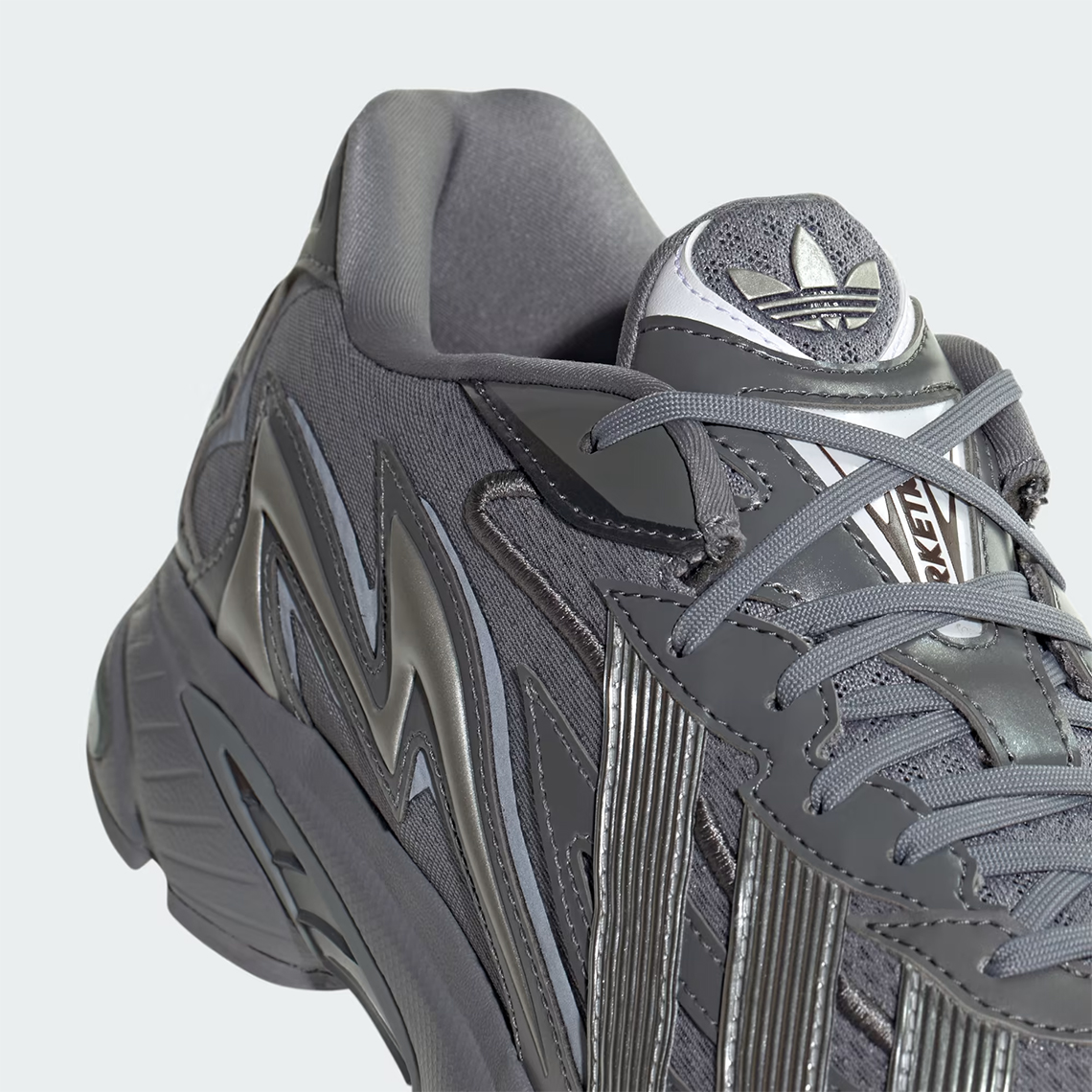 adidas Orketro 2.0 'Matte Silver': Sự Kết Hợp Hoàn Hảo Của Thời Trang Y2K - 7