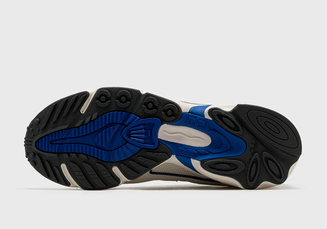 adidas Ozweego: Tái hiện phong cách thập kỷ 90 với màu trắng và xanh hoàng gia - 6