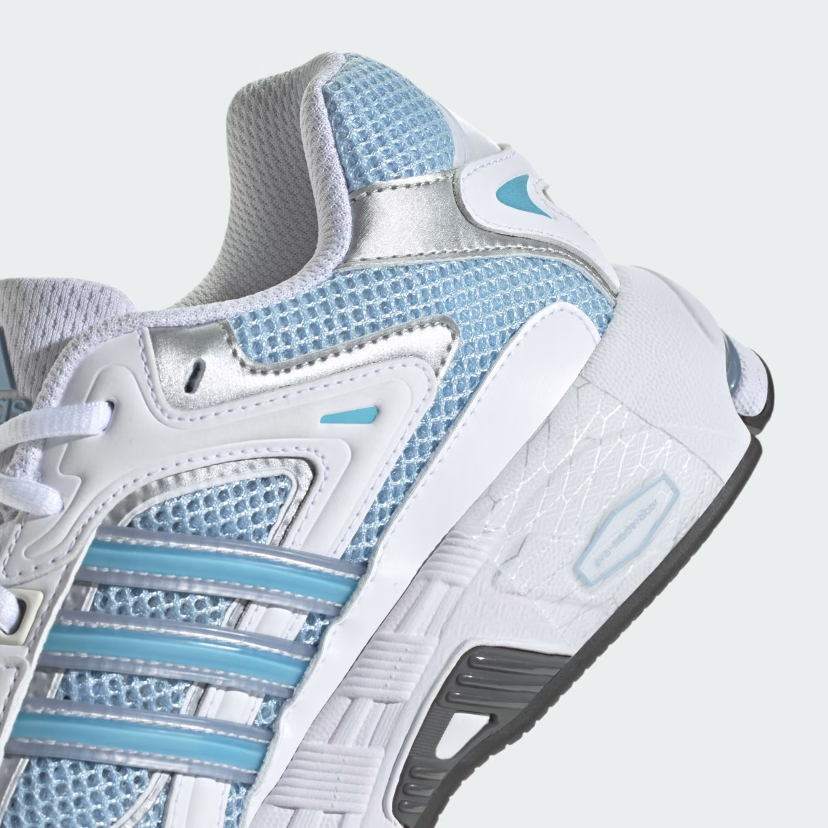 adidas Response CL: Màu Sắc Mới Đầy Thú Vị Cho Nữ Giới - 9