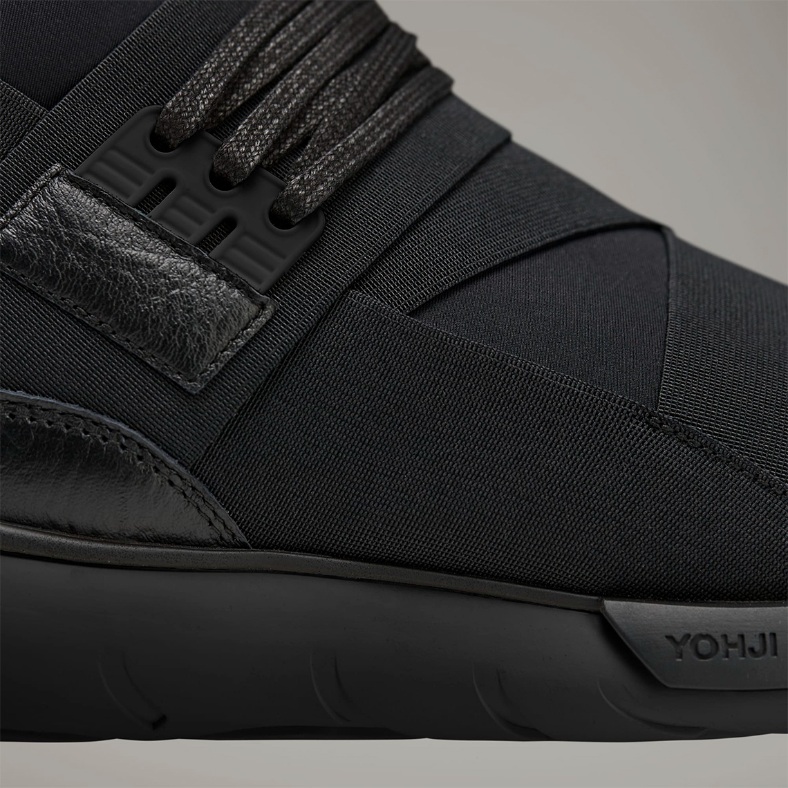 adidas sẽ mang trở lại Y-3 Qasa High trong Triple Black - 7