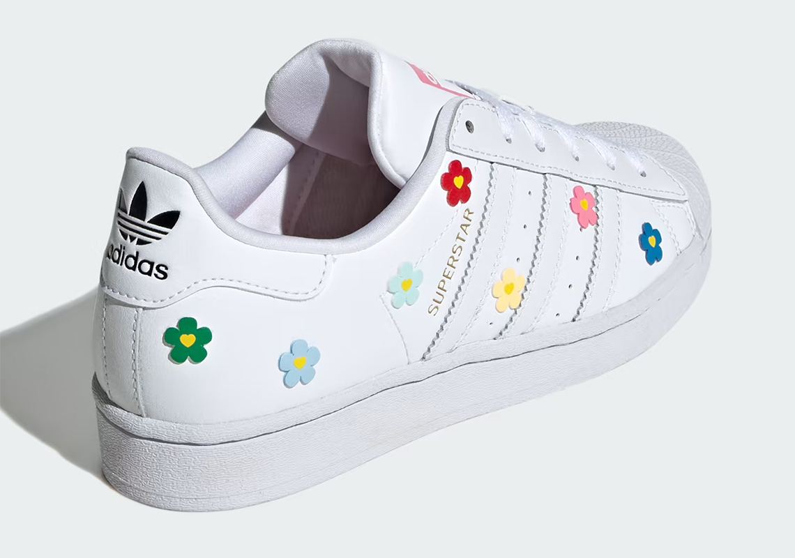 adidas Superstar Hello Kitty - Sự kết hợp độc đáo cho fan Hello Kitty! - 4