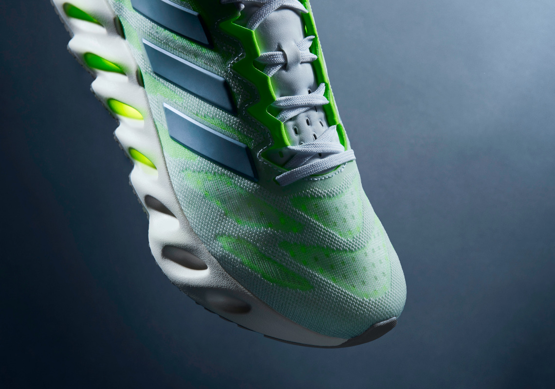 adidas Switch FWD: Giày chạy mới giúp tối ưu hóa bước chạy cho người mới tập! - 7