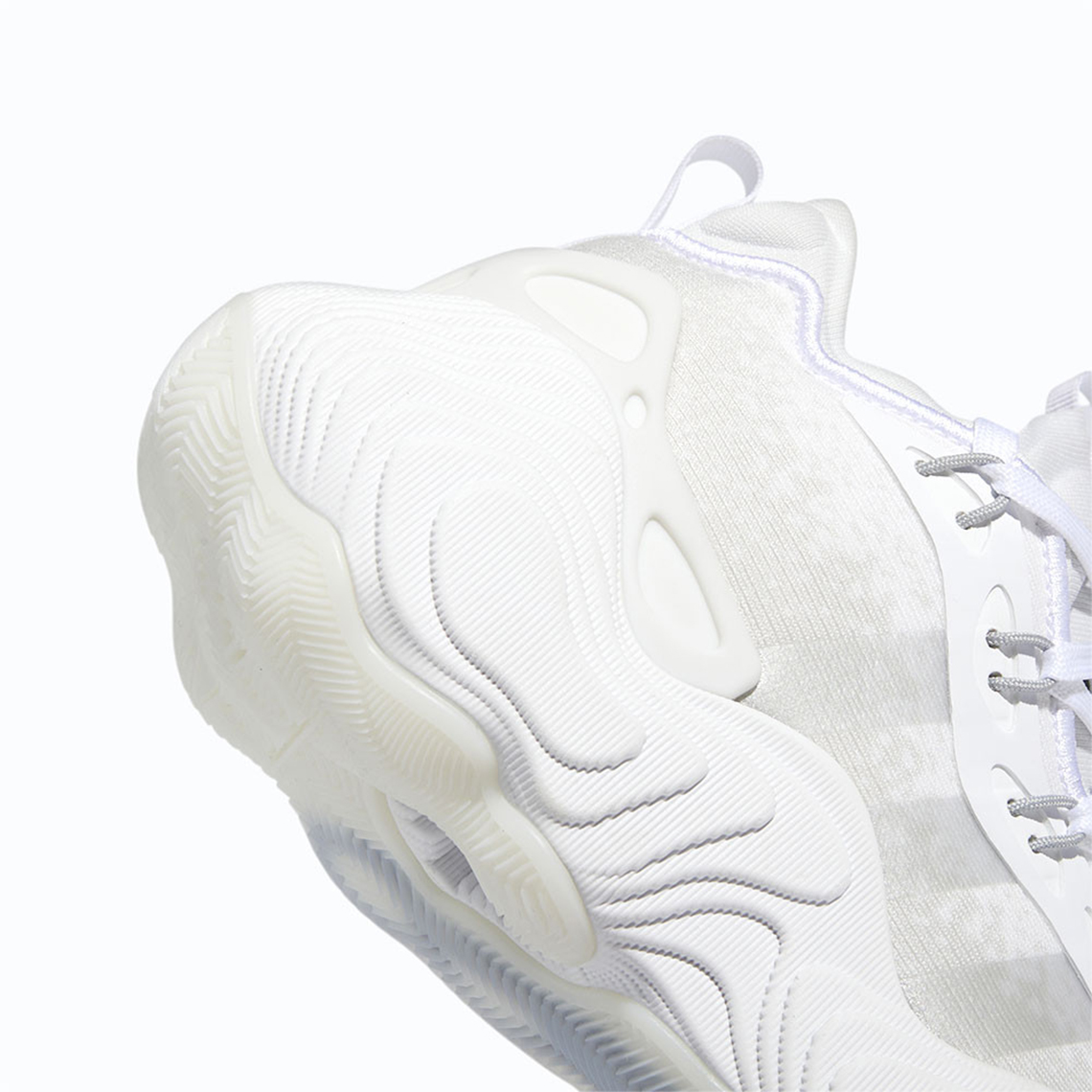 adidas Trae Young 3 'Core White': Mẫu Giày Kỳ Cục Của Nam Cầu Thủ Bóng Rổ - 8