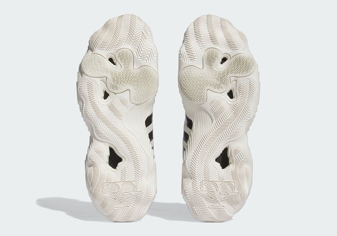 adidas Trae Young 3 Stormtrooper: Màu Trắng Tinh Khiết Cho Bộ Đôi Xuất Sắc - 3