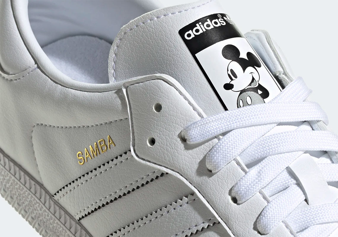 Adidas và Disney hợp tác cho ra mắt phiên bản giày Samba Vegan Mickey và Minnie Mouse.