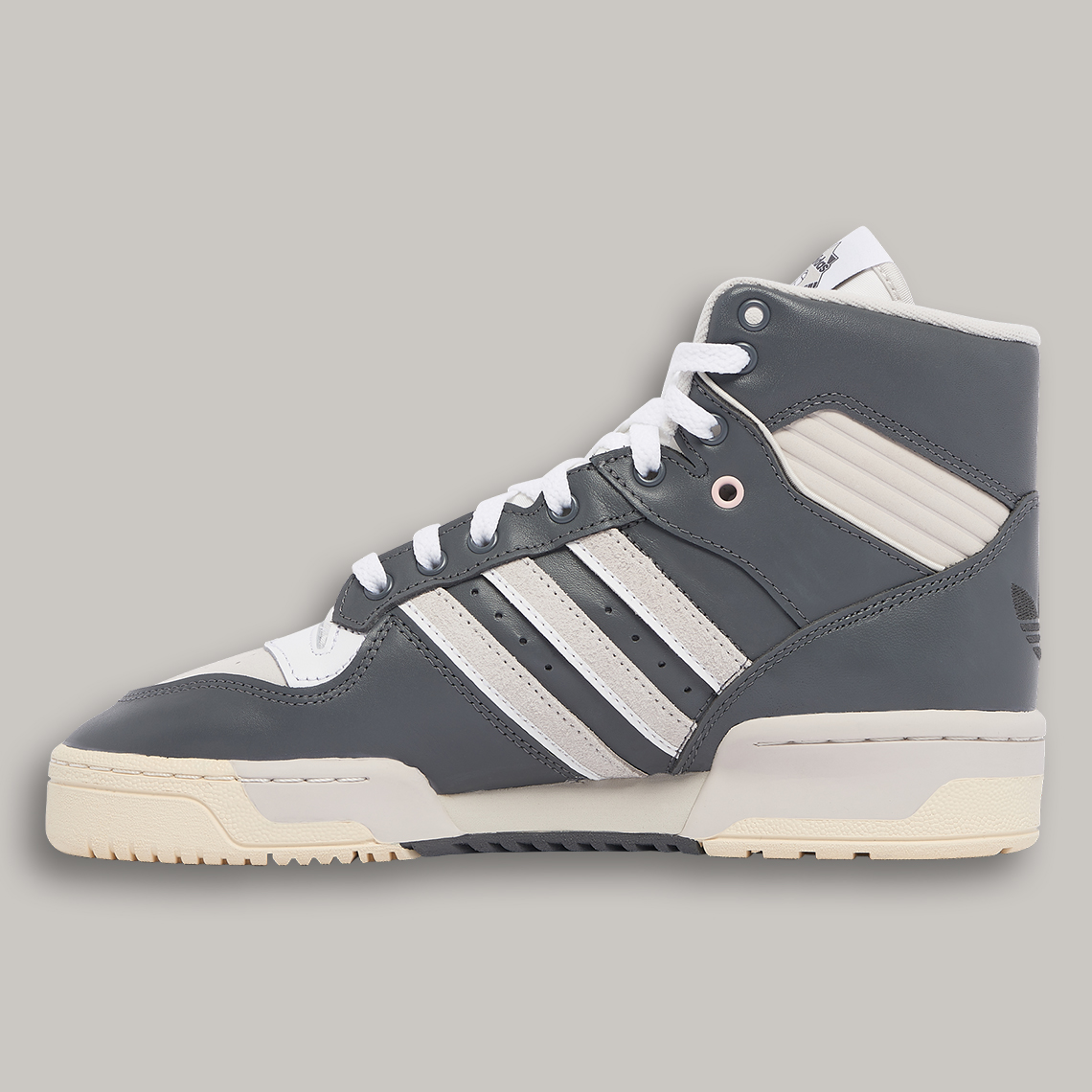 Adidas x The Simpsons: Bộ sưu tập Itchy & Scratchy và Poochie sắp ra mắt! - 9