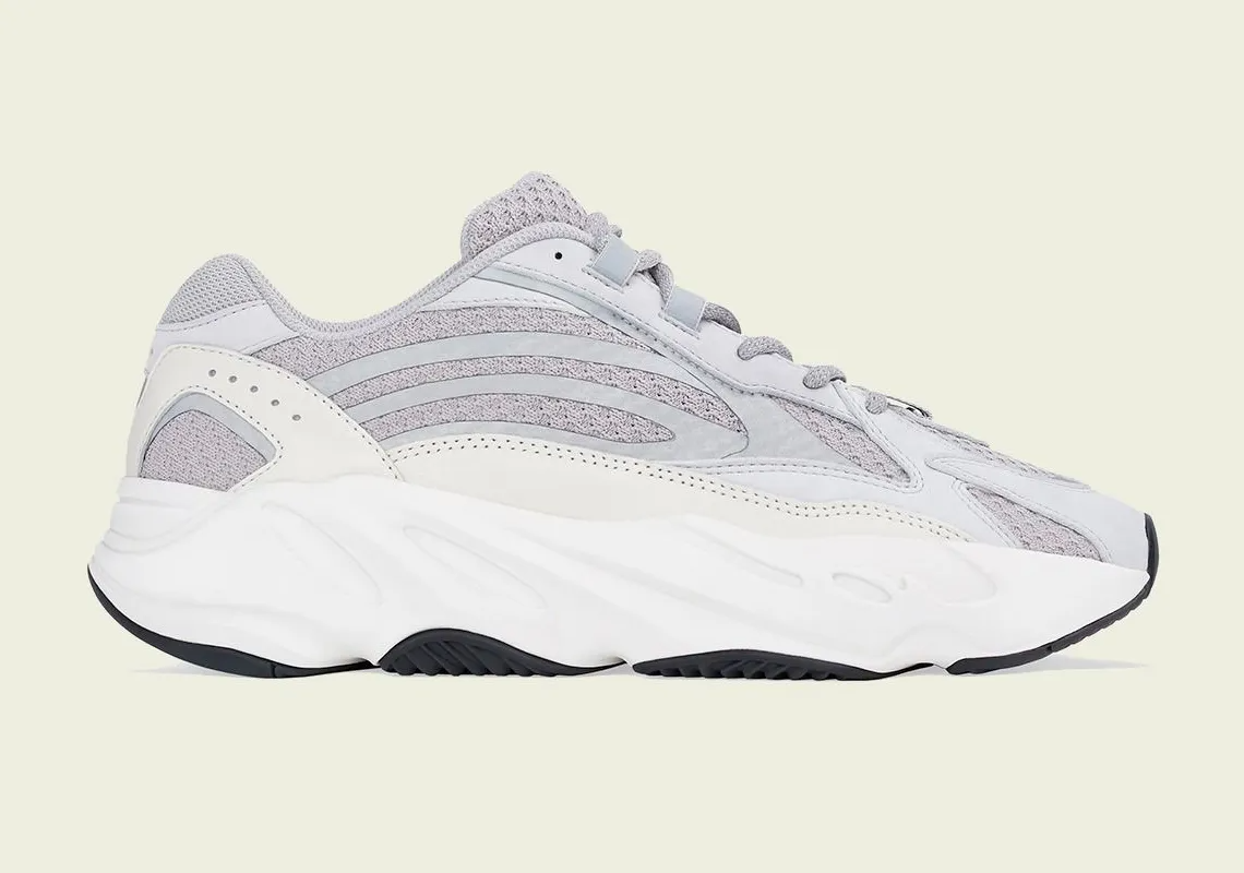 adidas Yeezy Boost 700 v2 Static Quay Lại Trên Thị Trường! - 1