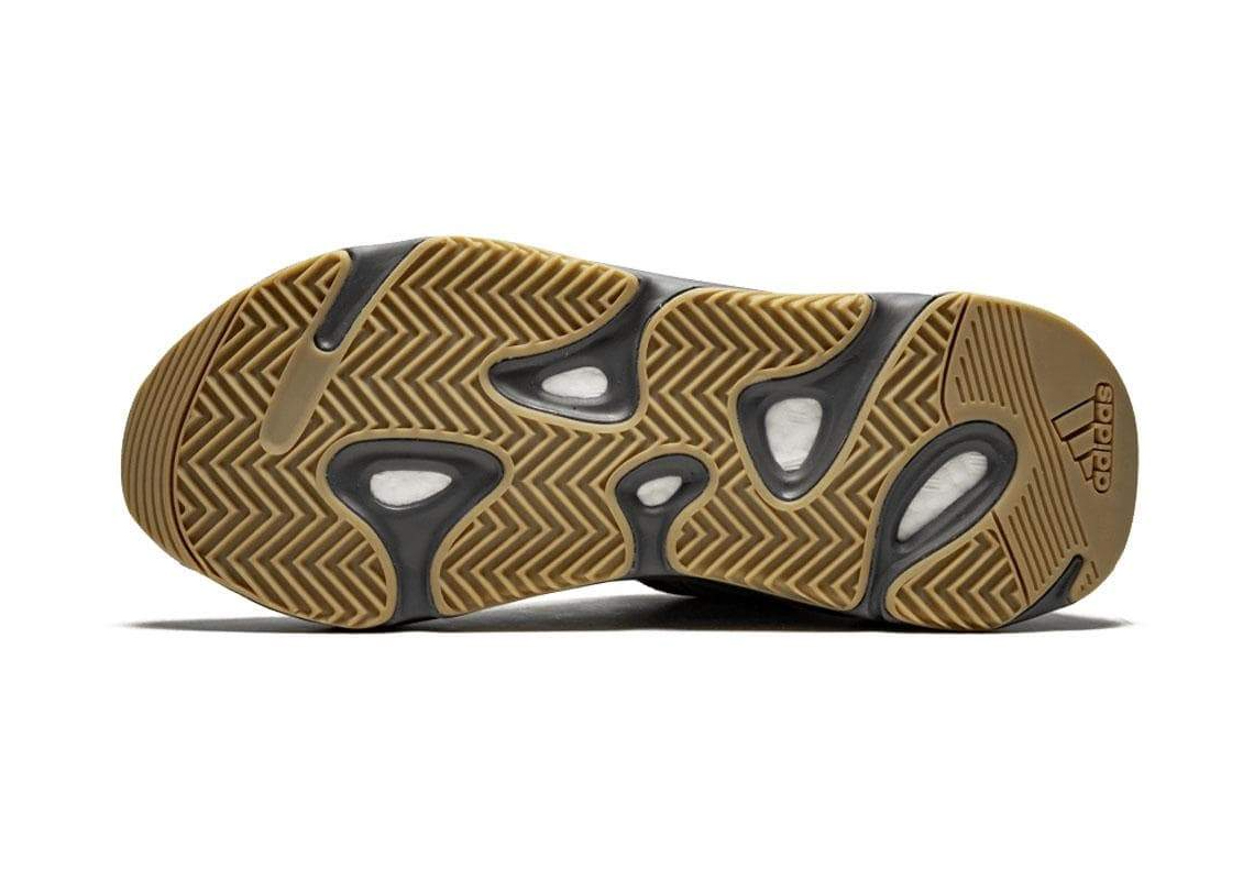 Adidas Yeezy Boost 700 V2 Tephra có thể được phát hành vào tháng 11 - 5