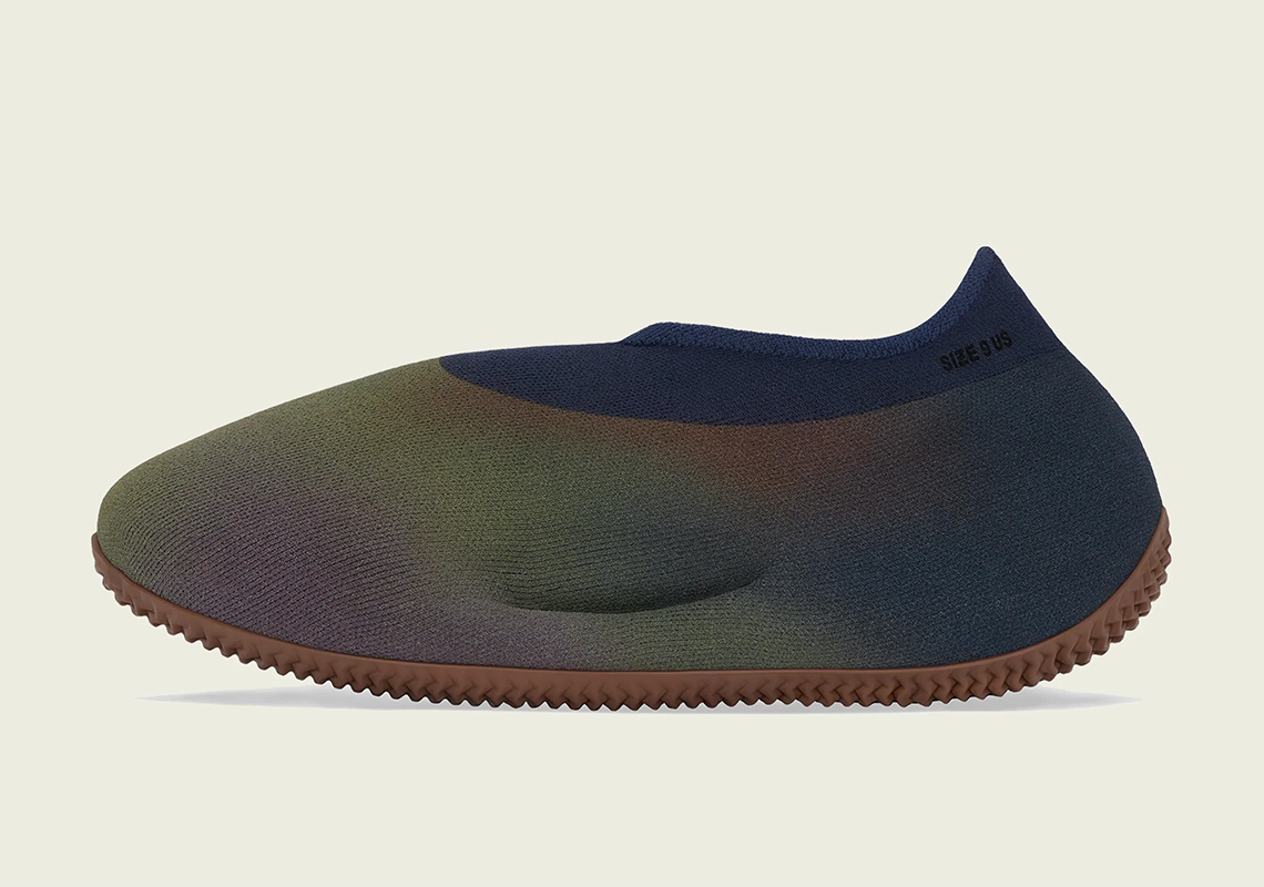 Adidas Yeezy Knit Runner Fade Indigo được phát hành vào ngày 18 tháng 10 - 2