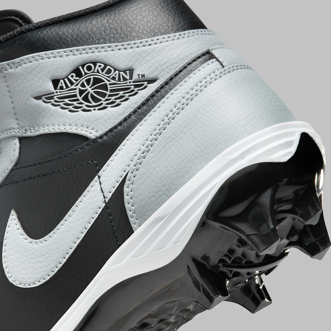 Air Jordan 1 Cleat Light Smoke Grey: Sự kết hợp độc đáo giữa sân cỏ và phong cách biểu tượng - 16