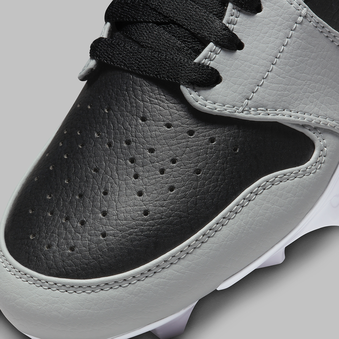 Air Jordan 1 Cleat Light Smoke Grey: Sự kết hợp độc đáo giữa sân cỏ và phong cách biểu tượng - 9