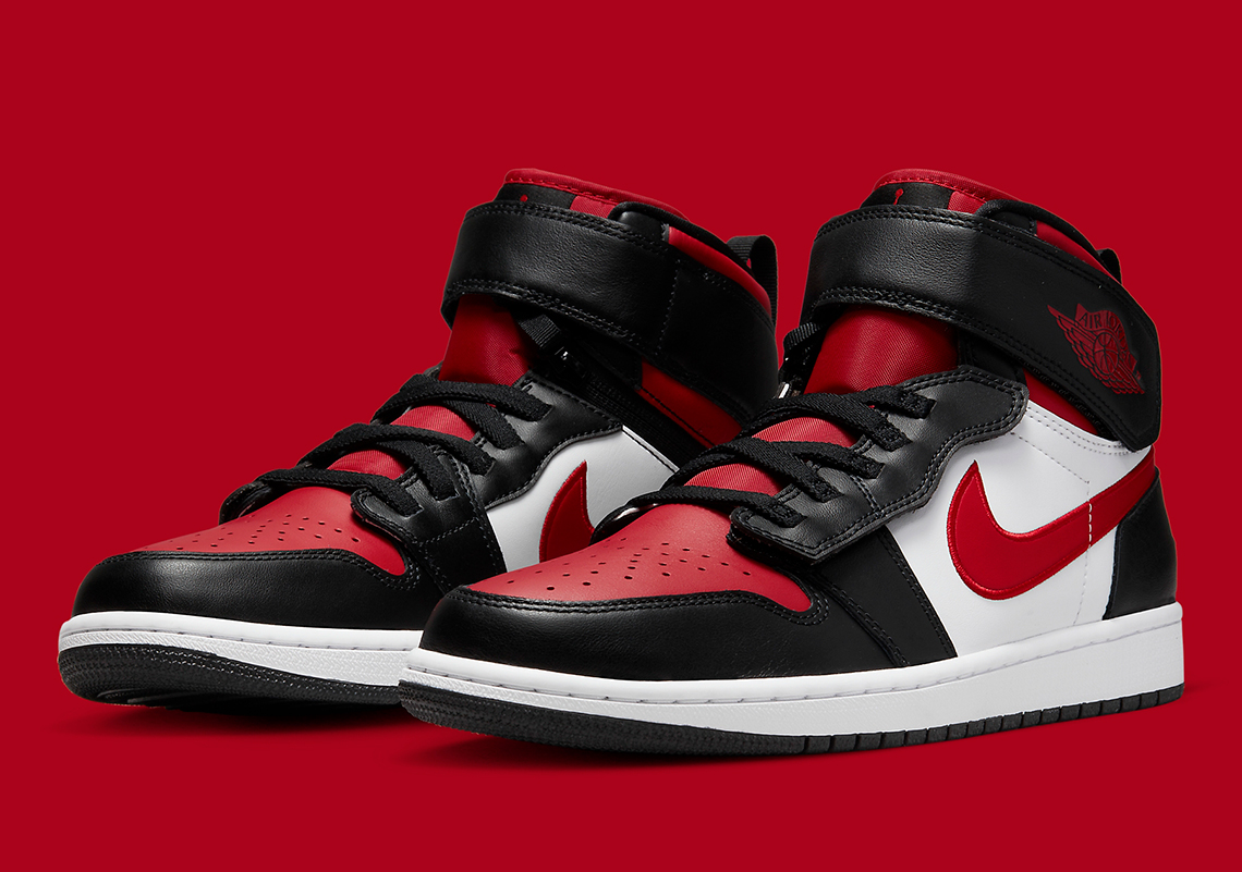 Air Jordan 1 FlyEase  với màu sắc truyền thống Black White Red