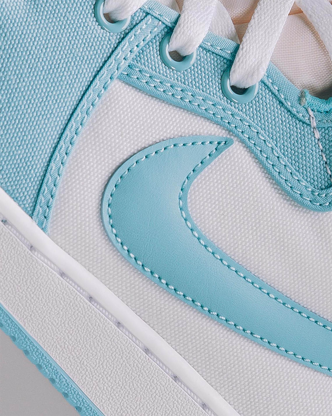 Air Jordan 1 KO Bleached Aqua - Sắc xanh tươi sáng trên đôi giày mới - 3