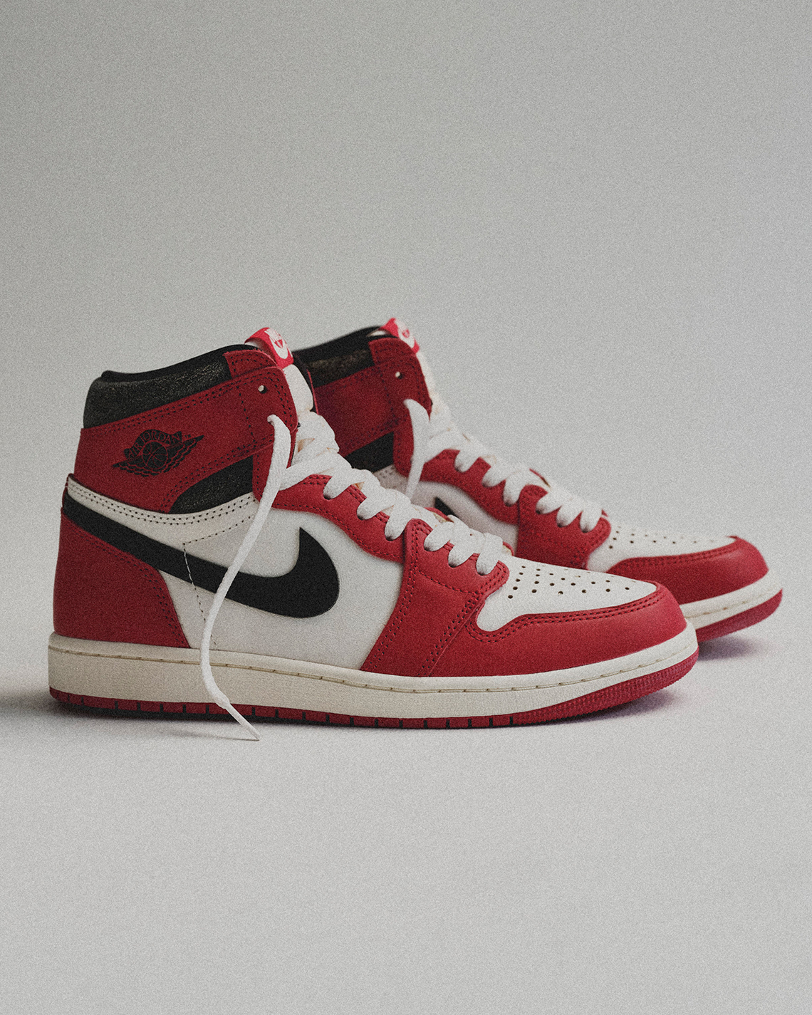Air Jordan 1 Lost And Found được phát hành vào ngày mai - 3