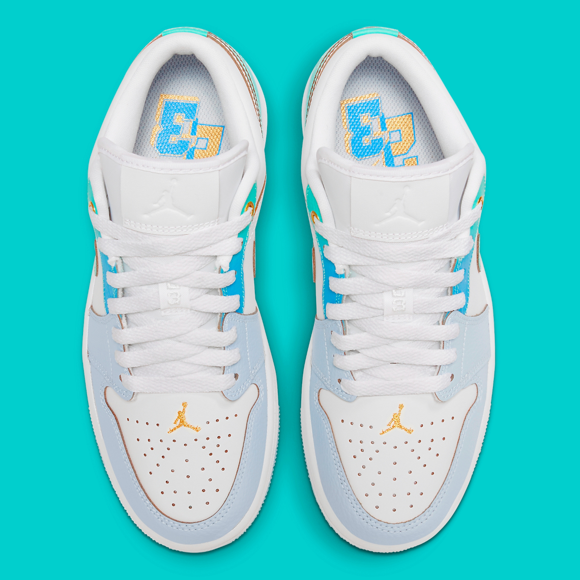 Air Jordan 1 Low Blue Gradient: Mẫu giày độc đáo với gam màu xanh đẹp mắt | Sự kết hợp mới lạ trong thiết kế! - 4