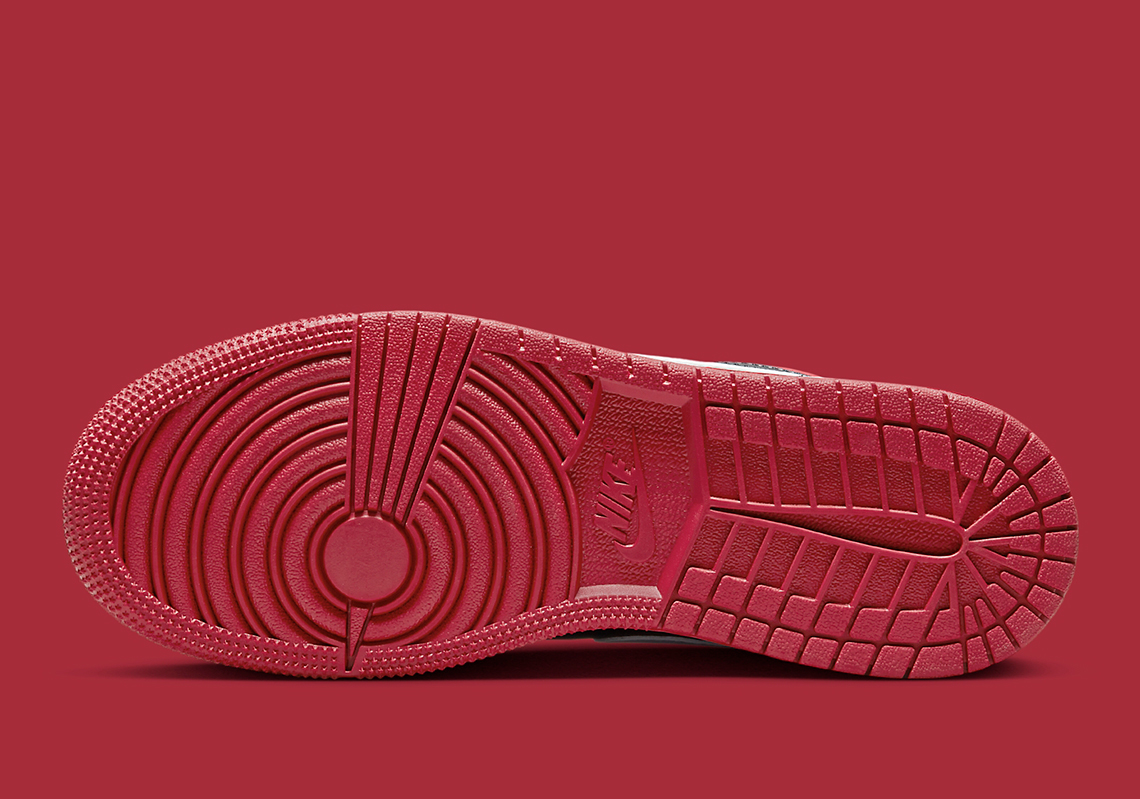 Air Jordan 1 Low GS Bred Toe: Phiên Bản Đặc Biệt Cho Giới Trẻ! - 6