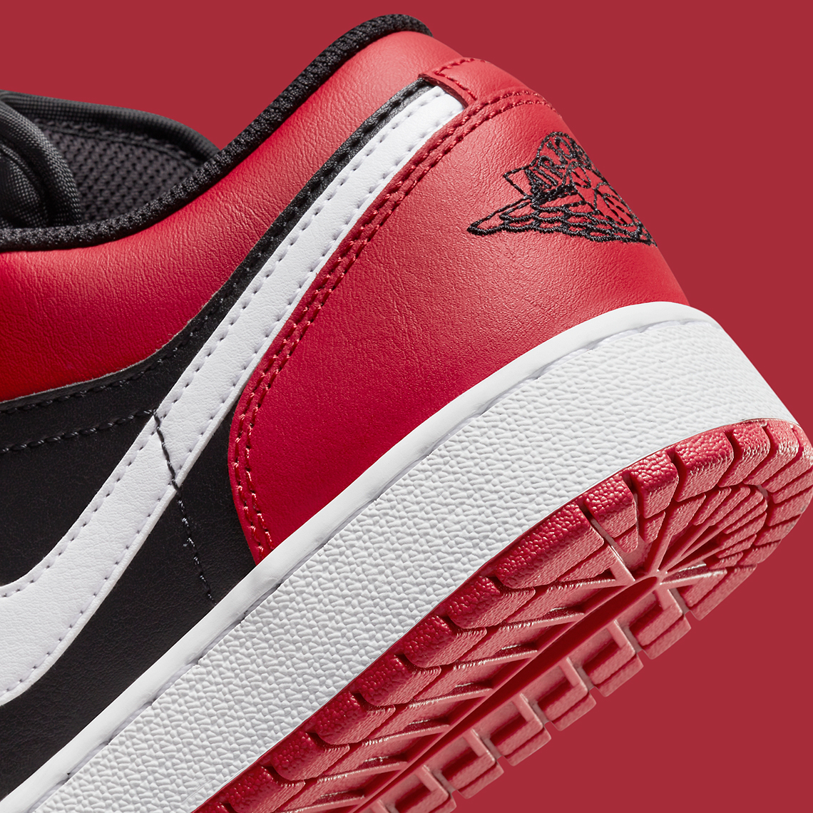 Air Jordan 1 Low GS Bred Toe: Phiên Bản Đặc Biệt Cho Giới Trẻ! - 8