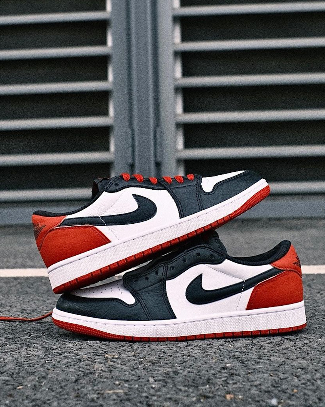 Air Jordan 1 Low OG Black Toe - Sắp ra mắt trong năm 2023 - 3