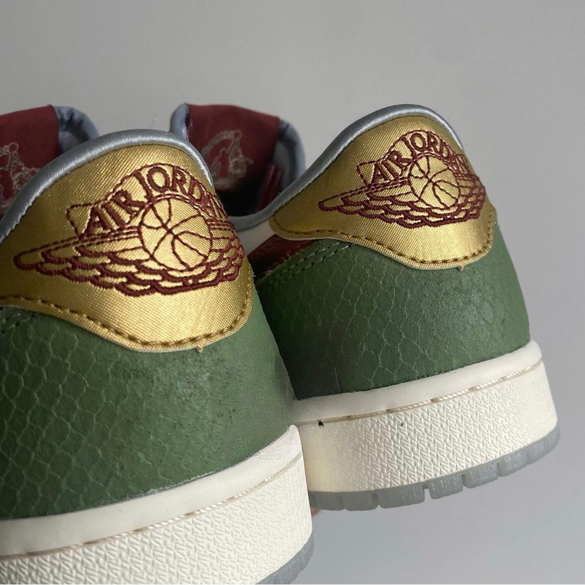 Air Jordan 1 Low OG 'Chinese New Year' 2024: Màu Sắc Rực Rỡ Cho Năm Mới - 3