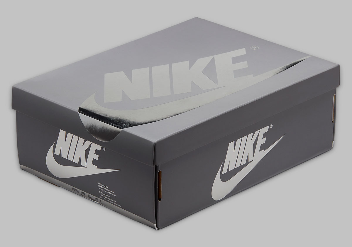 Air Jordan 1 Low OG 'Metallic Silver': Sự Trở Lại Đầy Ấn Tượng - 7