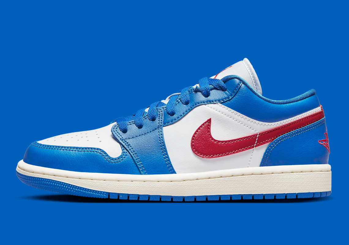 Air Jordan 1 Low Royal Blue/White/Red kết hợp sự tinh tế của màu xanh Royal và màu đỏ - 1