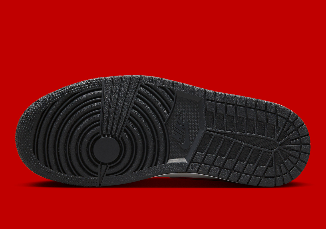 Air Jordan 1 Mid Black Toe: Phiên bản mới hấp dẫn! - 6