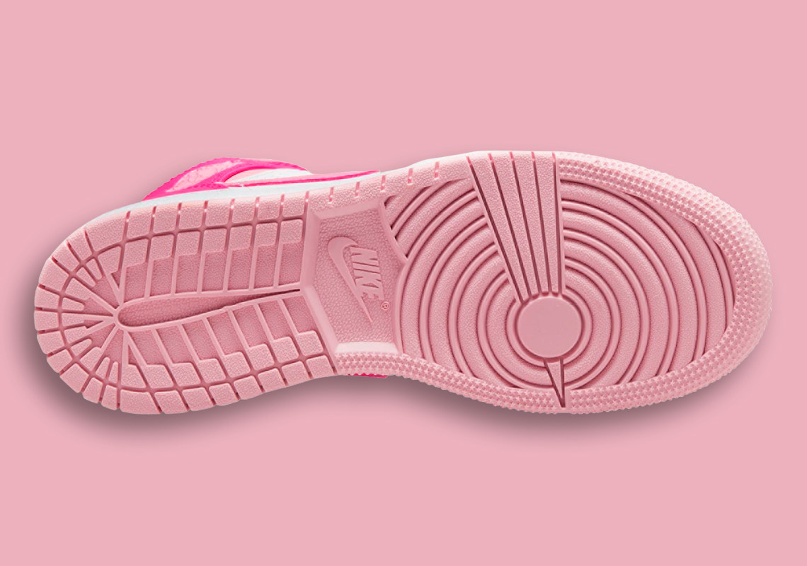 Air Jordan 1 Mid cho trẻ em với nhiều màu hồng tuyệt đẹp - 4