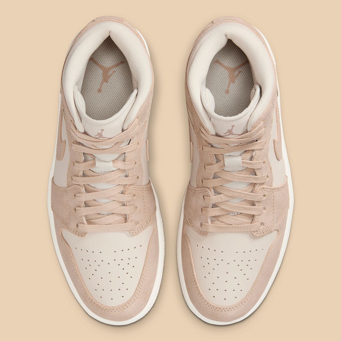 Air Jordan 1 Mid 'Light Tan': Sự Kết Hợp Thu Đông Ấm Áp - 11