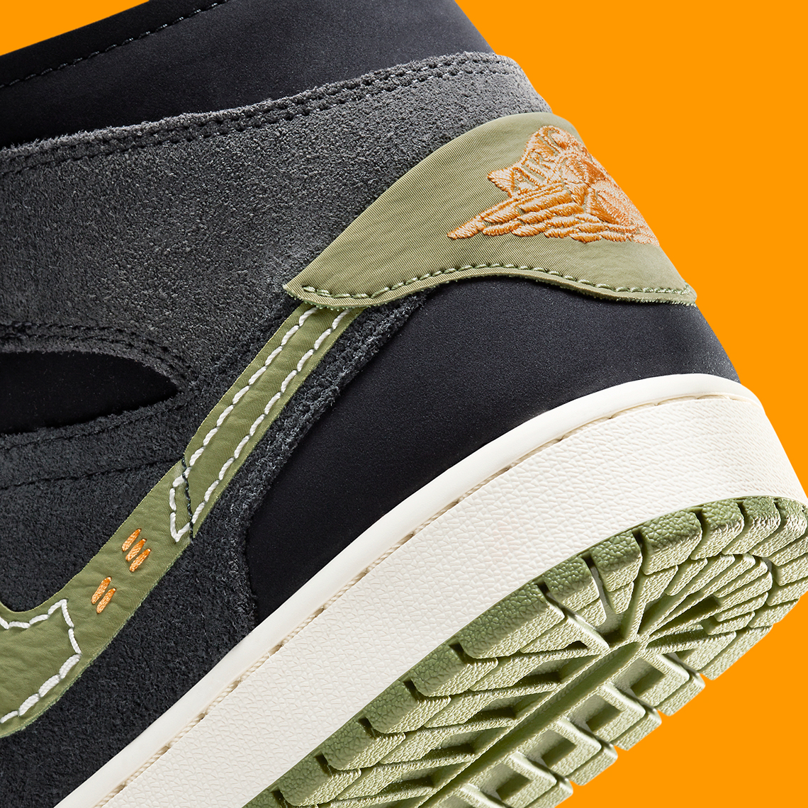 Air Jordan 1 Mid SE Craft Light Olive - Hậu trang lịch sự sẽ mang đến cho bạn những trải nghiệm thú vị trong mùa Halloween sắp tới! - 7