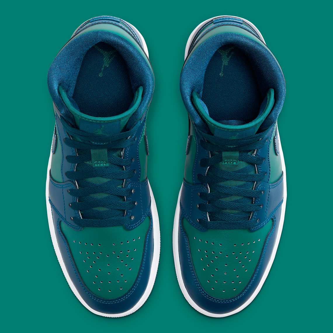 Air Jordan 1 Mid Sky J Teal: Sự kết hợp độc đáo với hình ảnh Chicago! - 6