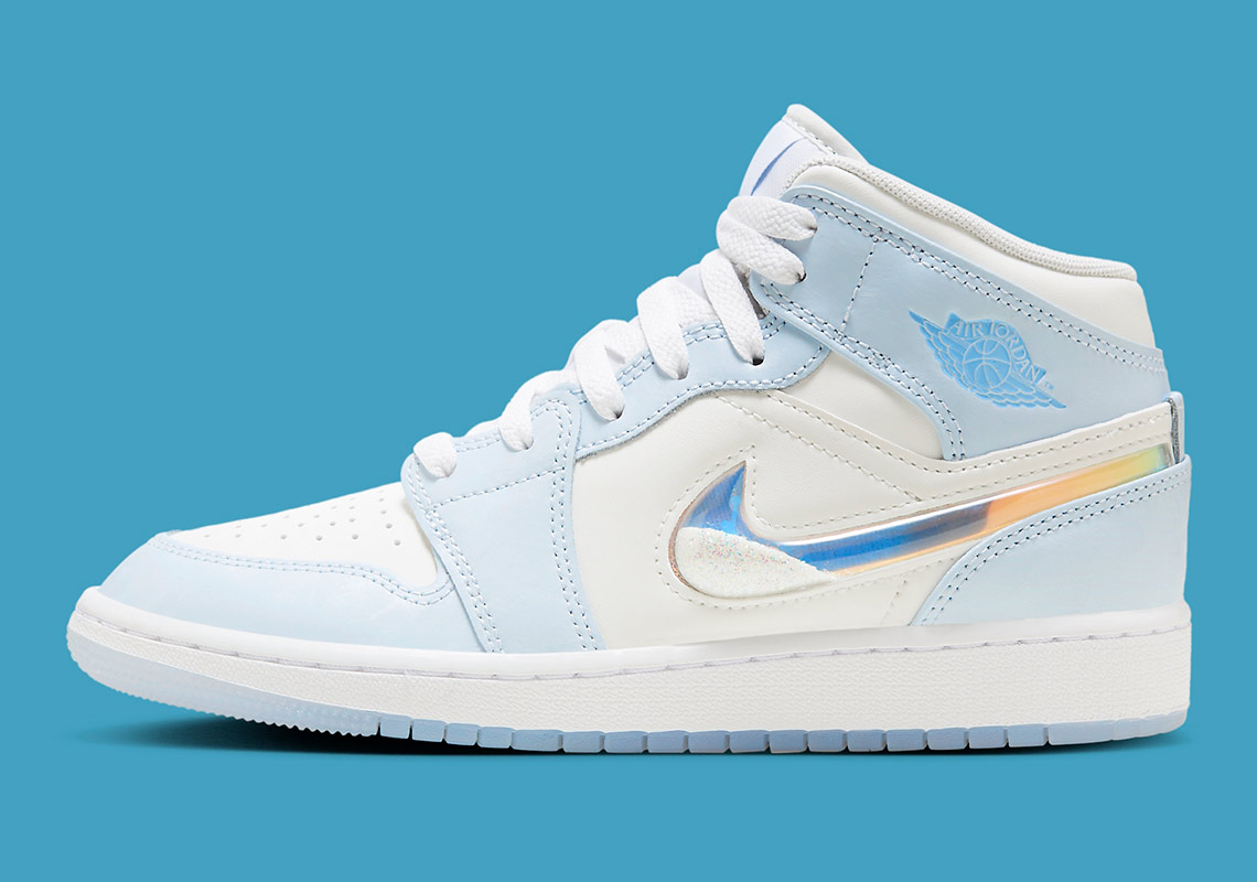 Air Jordan 1 Mid Trẻ Em: Màu Sắc Vui Nhộn cho Bé