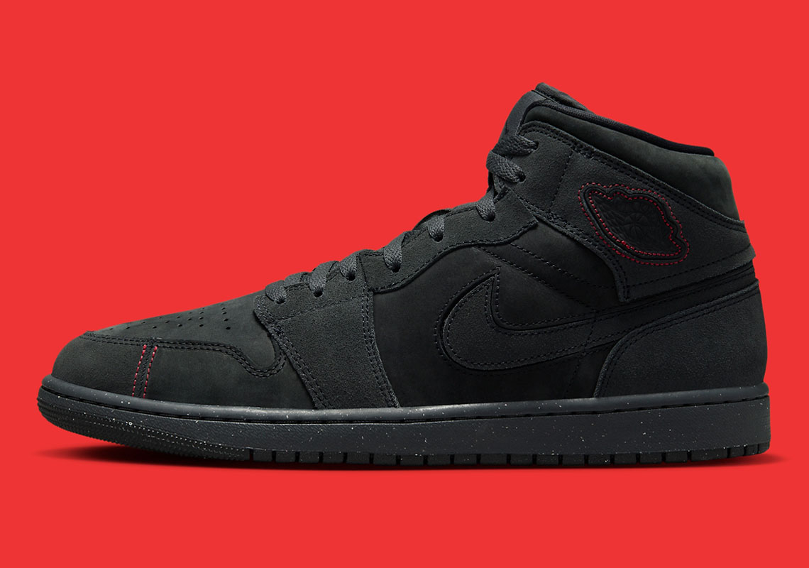 Air Jordan 1 Mid Triple-Black - 9