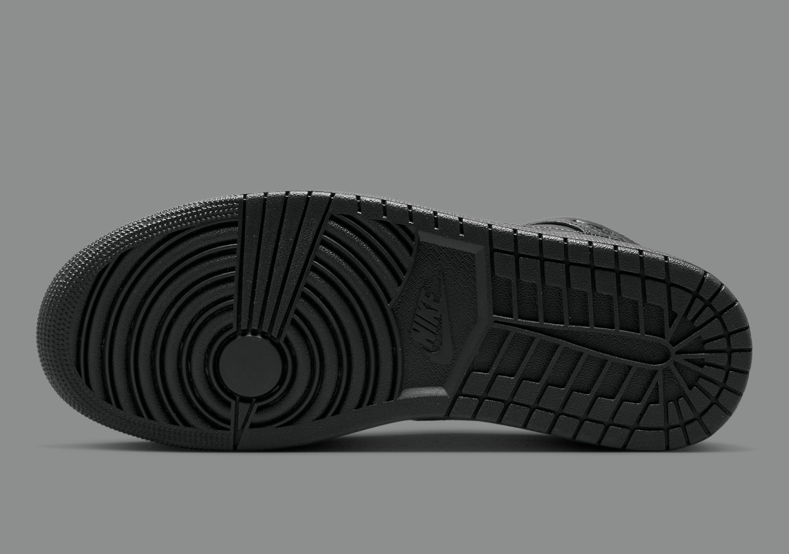 Air Jordan 1 Mid Triple Black trở lại vào ngày 27 tháng 9 - 6