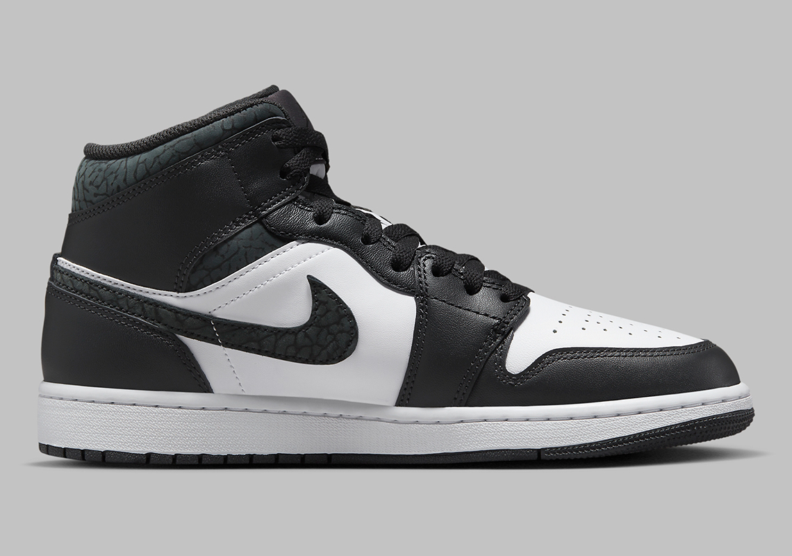 Air Jordan 1 Mid White/Black/Off-Noir: Phiên bản mới kết hợp sáng tạo và tự nhận xét! - 4