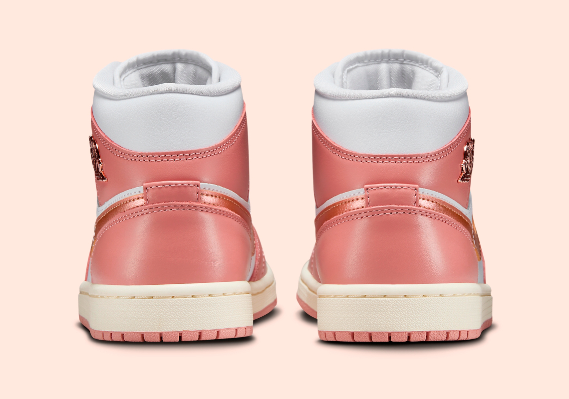 Air Jordan 1 Mid 'White' và 'Red Stardust': Sự Kết Hợp Hiện Đại Đầy Ấn Tượng - 5