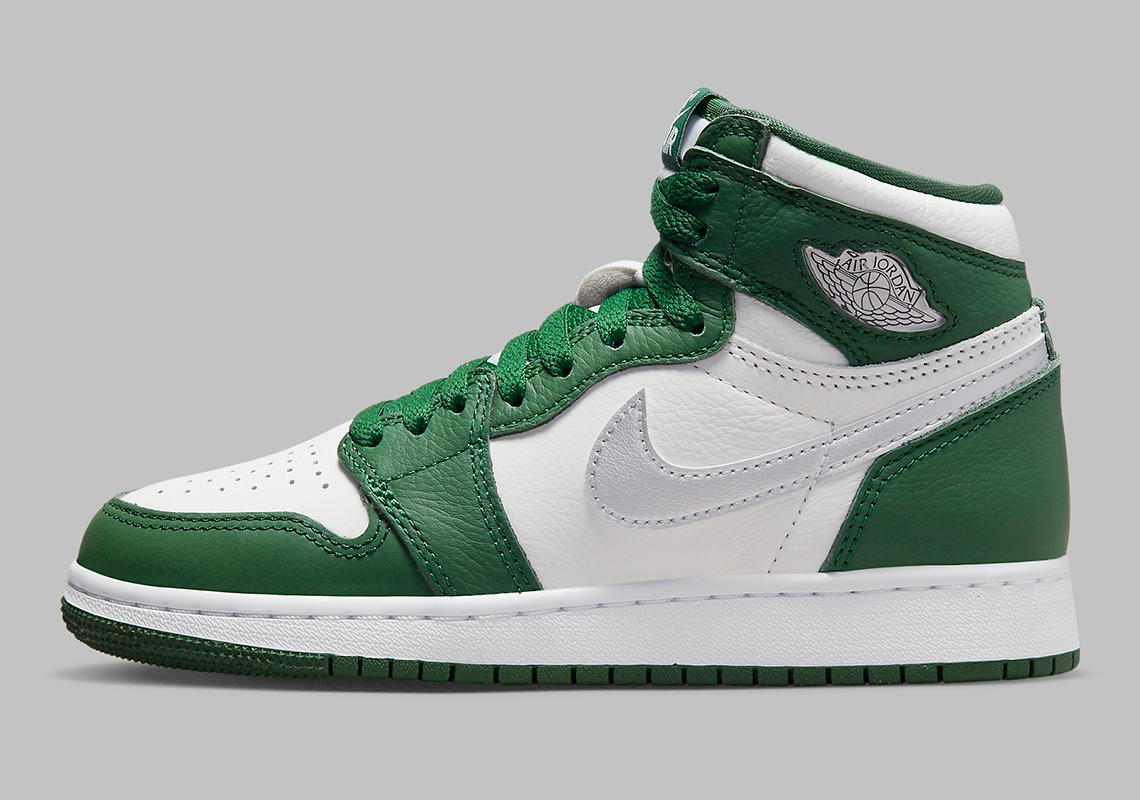 Air Jordan 1 Retro High OG Gorge Green xuất hiện trong kích thước cho học sinh - 1