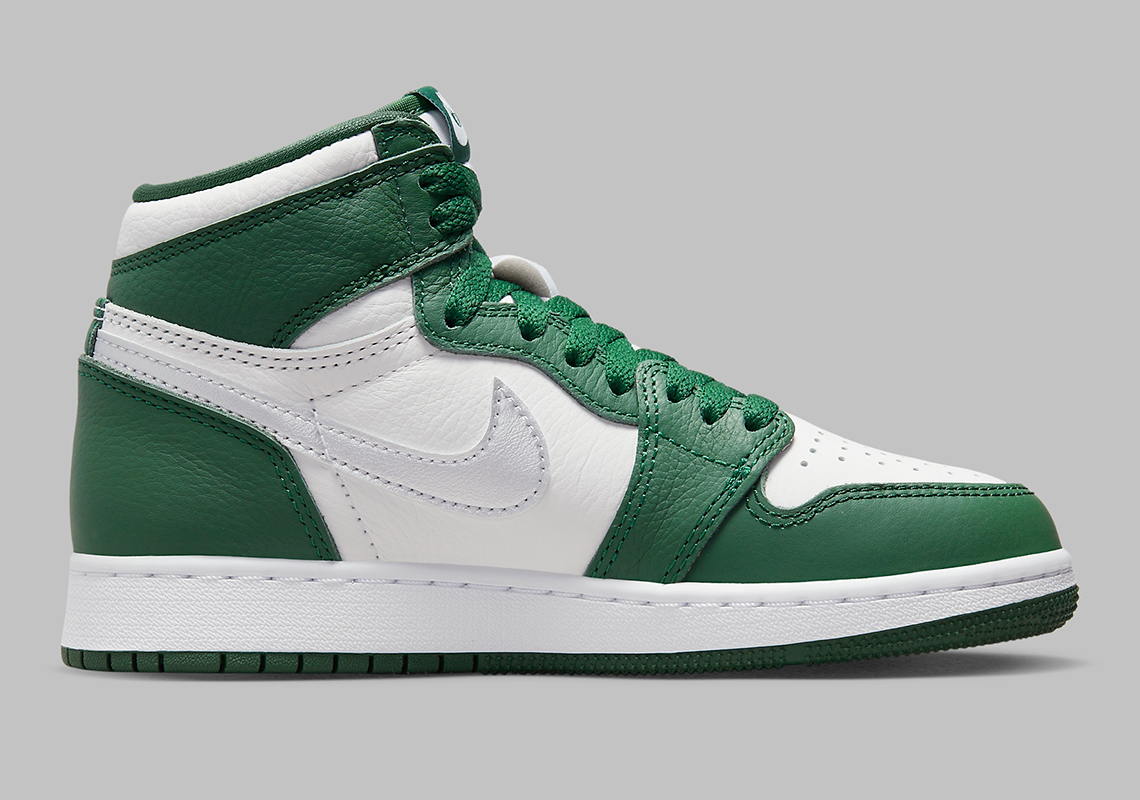 Air Jordan 1 Retro High OG Gorge Green xuất hiện trong kích thước cho học sinh - 3