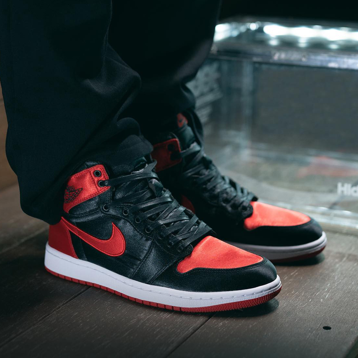 Air Jordan 1 'Satin Bred': Phiên bản tái hiện sang trọng cho phái nữ - 12