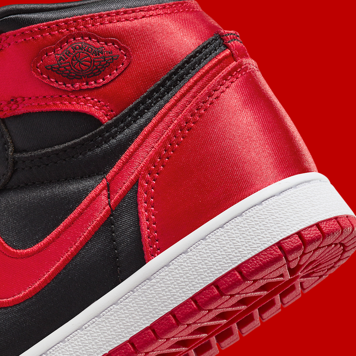 Air Jordan 1 'Satin Bred': Trở Lại với Phiên Bản Nữ và Trẻ Em - 15